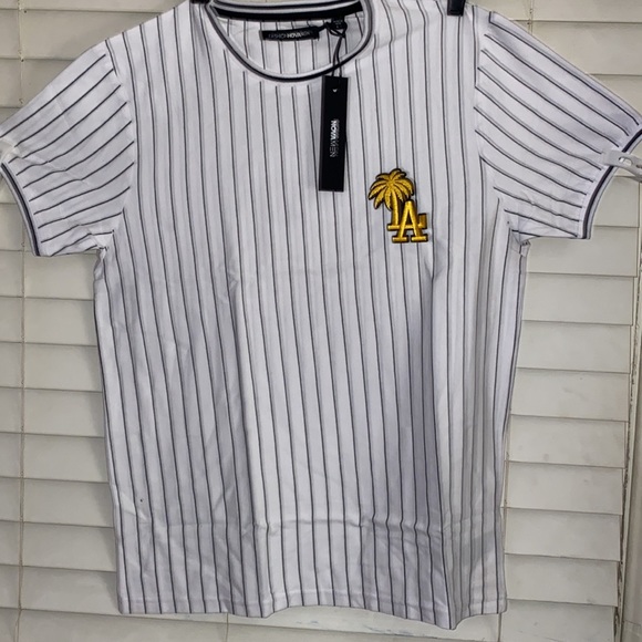 Men’s Pinstripe T-Shirt - Picture 3 of 3